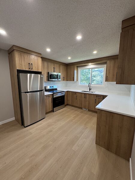 Edmonton 3 bedrooms Main Floor for rent. Property photo: 635510-3