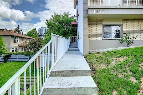 Calgary 2 bedrooms Condo Unit for rent. Property photo: 635647-3