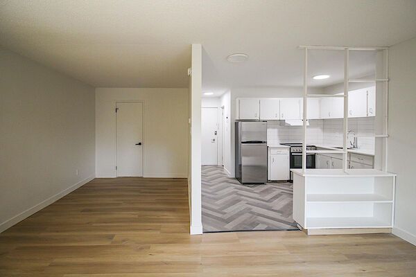 Edmonton studio Apartment for rent. Property photo: 635718-3