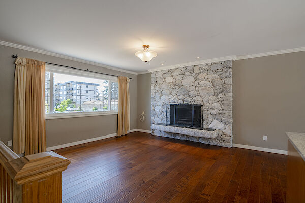 Langford 3 bedrooms Main Floor for rent. Property photo: 635780-3