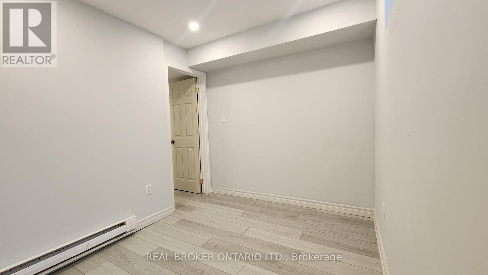 Toronto 2 bedrooms Apartment for rent. Property photo: 635836-1