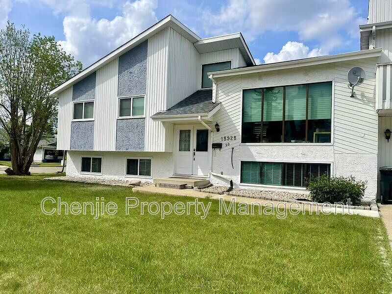 Edmonton 2 bedrooms Basement for rent. Property photo: 635913-1