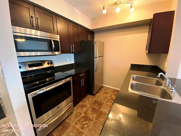 Edmonton 1 bedroom Condo Unit for rent. Property photo: 635949-2