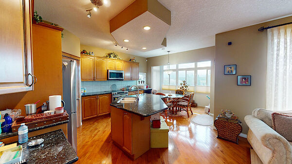 Calgary 3 bedrooms House for rent. Property photo: 636041-3