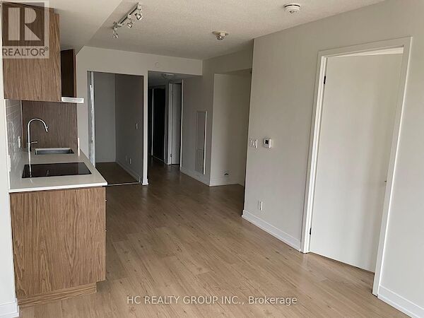 Toronto 2 bedrooms Apartment for rent. Property photo: 636050-3