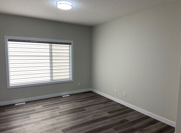 Leduc 3 bedrooms Main Floor for rent. Property photo: 636086-3