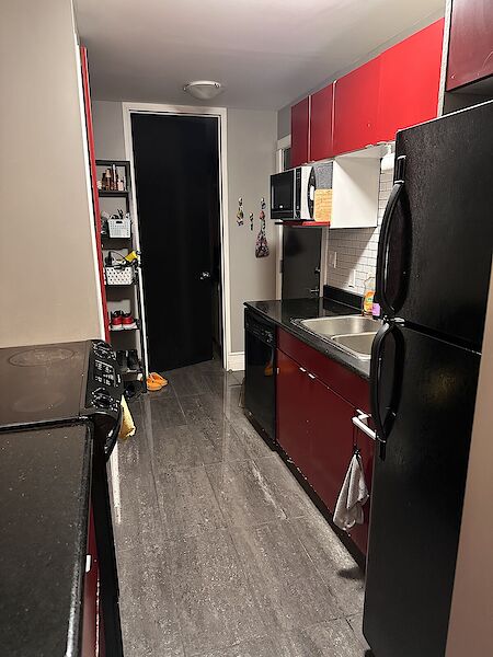 Calgary 2 bedrooms Room For Rent for rent. Property photo: 636110-3