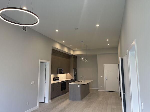 Calgary 3 bedrooms Condo Unit for rent. Property photo: 636184-2