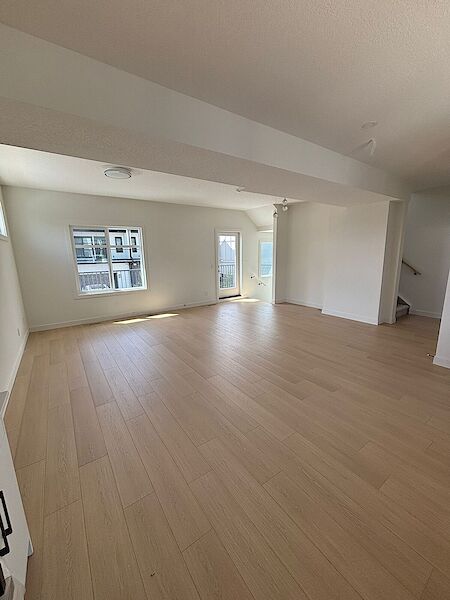 Airdrie 3 bedrooms Townhouse for rent. Property photo: 636197-3