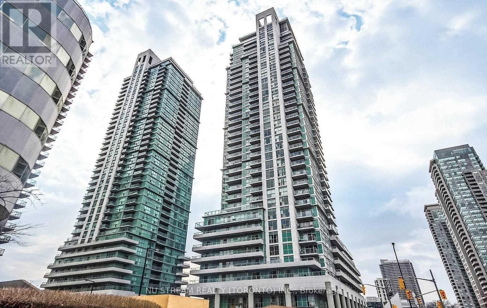 Toronto studio Apartment for rent. Property photo: 636273-1