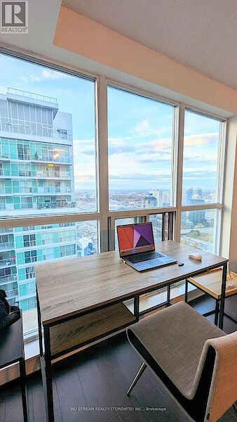 Toronto studio Apartment for rent. Property photo: 636273-3