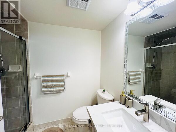 Toronto 2 bedrooms Apartment for rent. Property photo: 636274-3