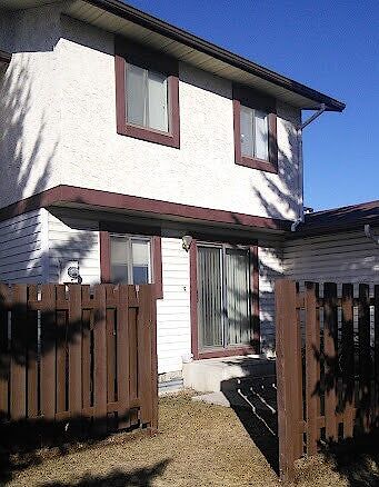Calgary 3 bedrooms Townhouse for rent. Property photo: 636403-3