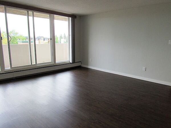 Red Deer 2 bedrooms Condo Unit for rent. Property photo: 636406-2