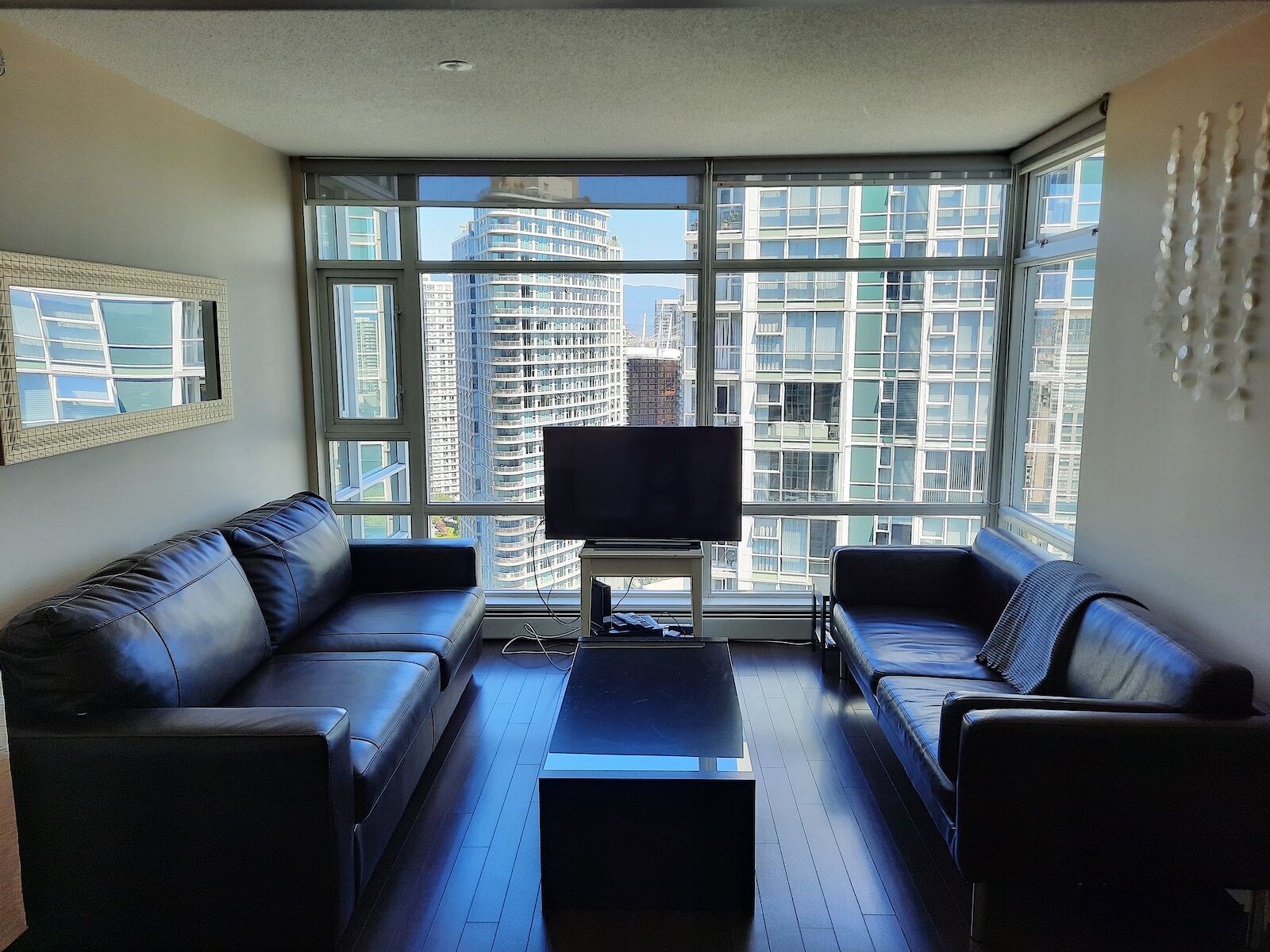 Vancouver 1 bedroom Condo Unit for rent. Property photo: 636492-1