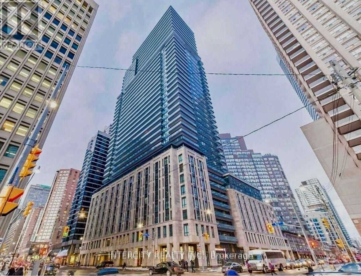 Toronto 2 bedrooms Apartment for rent. Property photo: 636632-1