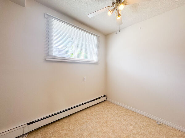 Edmonton 1 bedroom Condo Unit for rent. Property photo: 636688-3