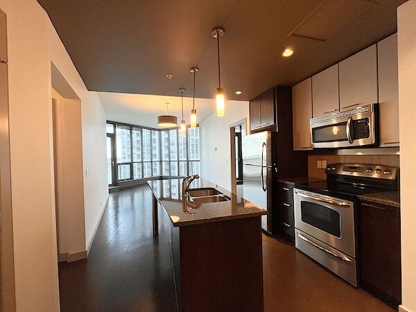 Calgary 2 bedrooms Condo Unit for rent. Property photo: 636756-3