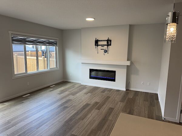 Edmonton 3 bedrooms House for rent. Property photo: 636772-3