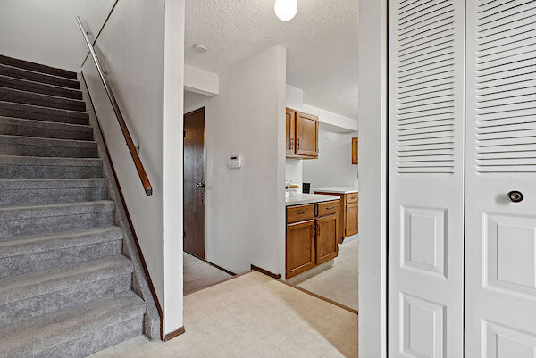 Edmonton 3 bedrooms Townhouse for rent. Property photo: 636908-3