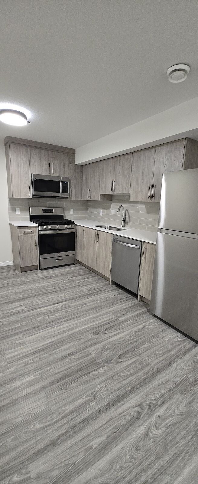 Calgary 2 bedrooms Basement for rent. Property photo: 636909-1
