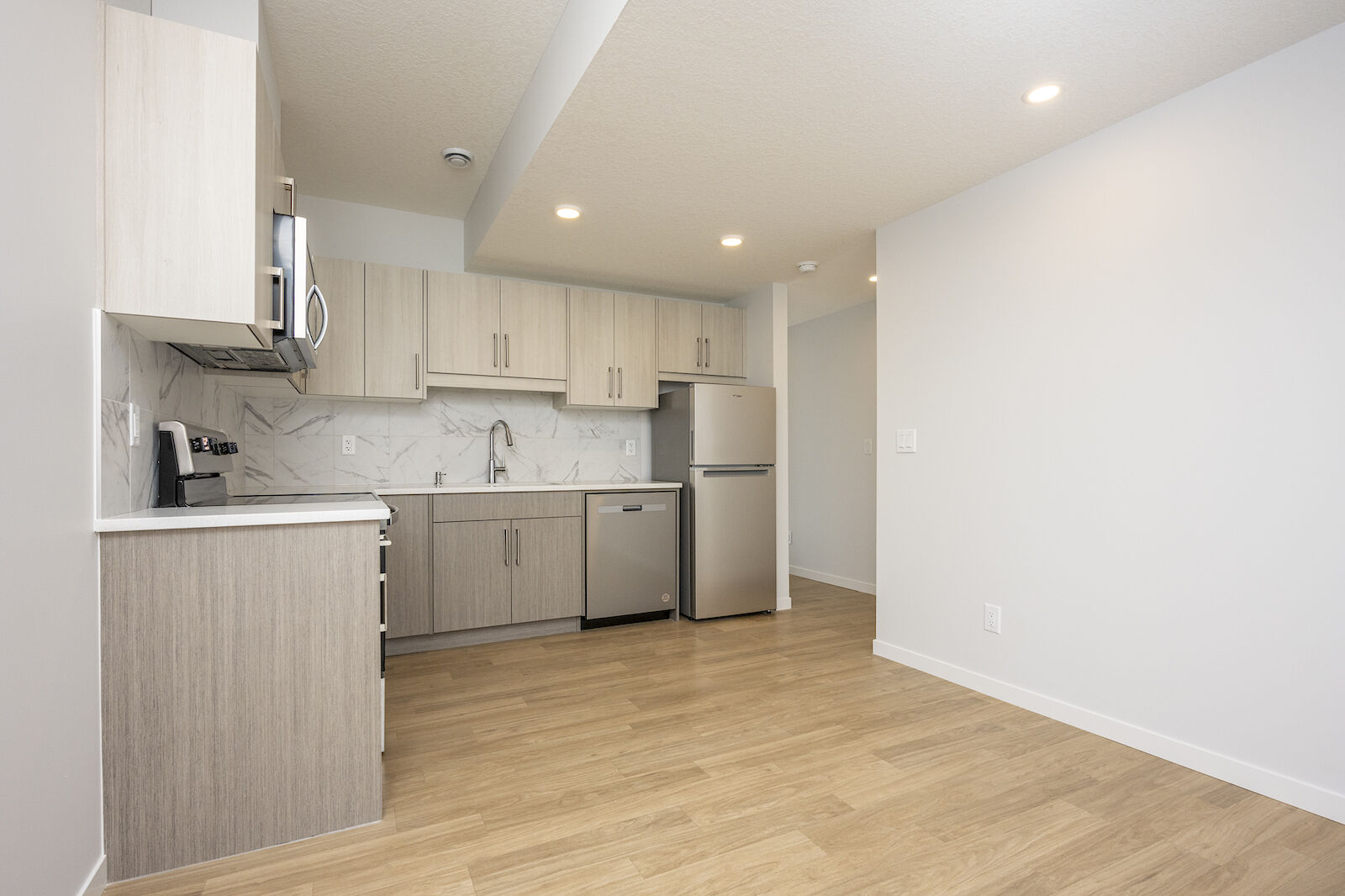 Calgary 2 bedrooms Basement for rent. Property photo: 636933-1