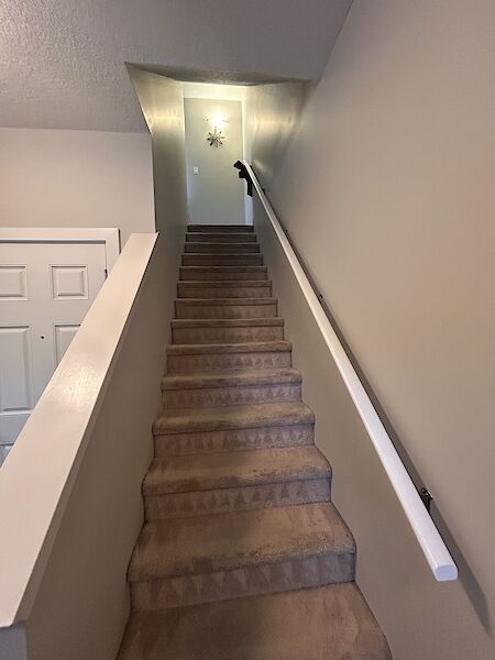 High River 3 + Den bedrooms Townhouse for rent. Property photo: 636958-3
