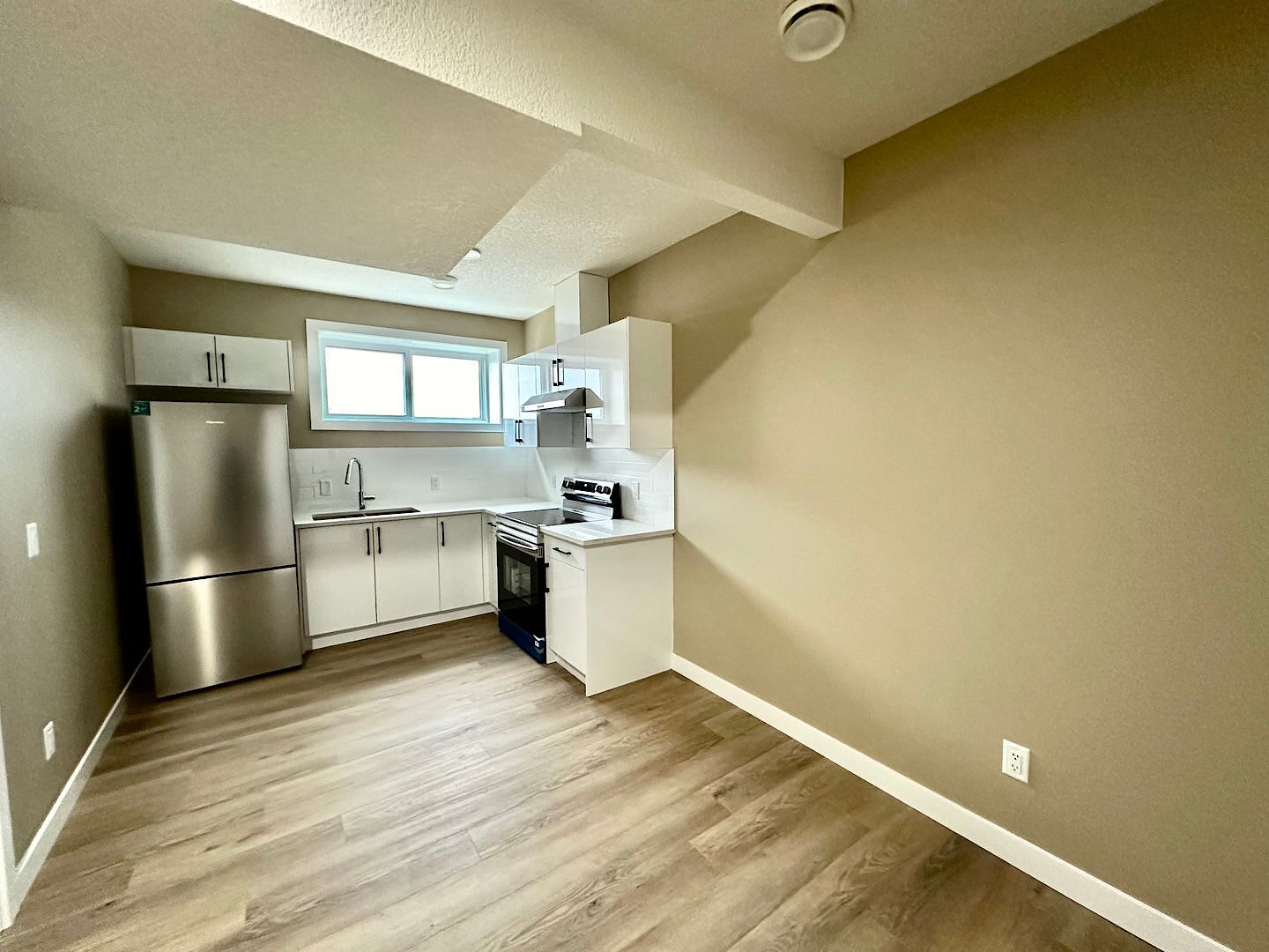 Edmonton 1 bedroom Apartment for rent. Property photo: 636961-1