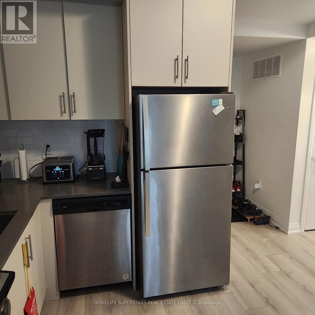 Brampton 1 bedroom Apartment for rent. Property photo: 637063-1