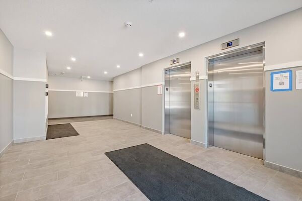 Calgary 2 bedrooms Condo Unit for rent. Property photo: 637085-3