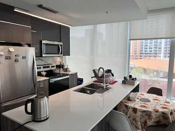 Calgary 2 bedrooms Condo Unit for rent. Property photo: 637117-2