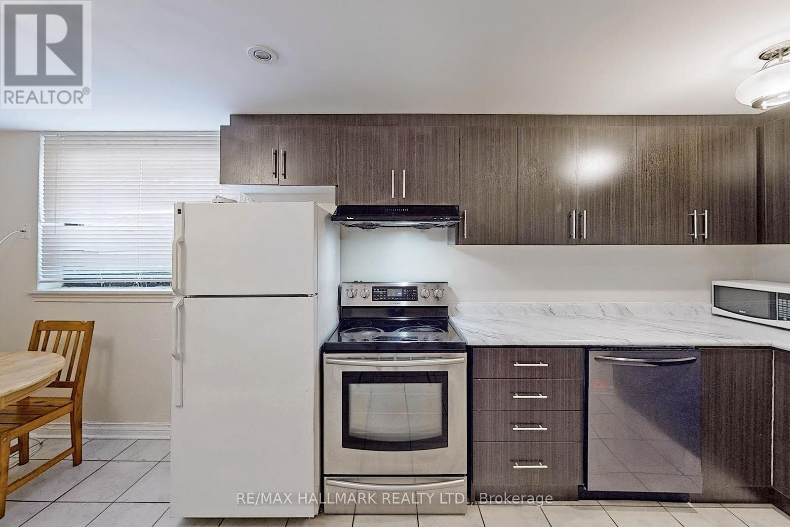 Toronto 2 bedrooms Apartment for rent. Property photo: 637144-1