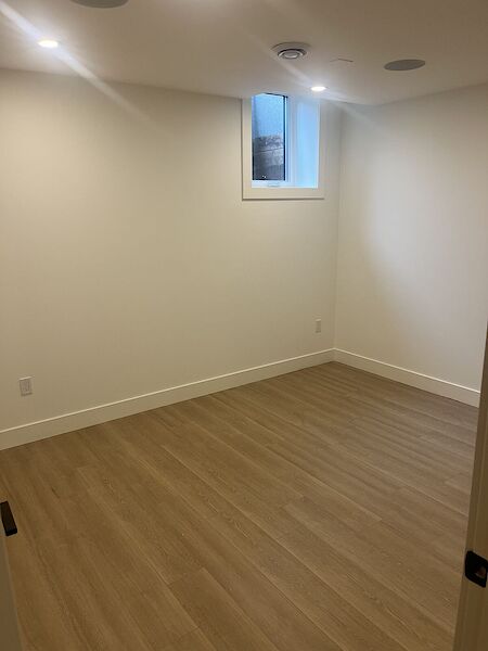 Calgary 2 bedrooms Basement for rent. Property photo: 637177-2