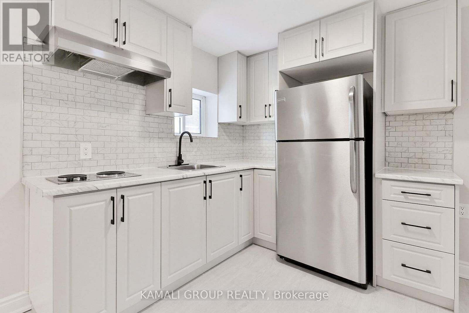 Oshawa 1 bedroom House for rent. Property photo: 637213-1