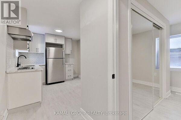 Oshawa 1 bedroom House for rent. Property photo: 637213-2