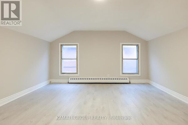Oshawa 1 bedroom House for rent. Property photo: 637243-2