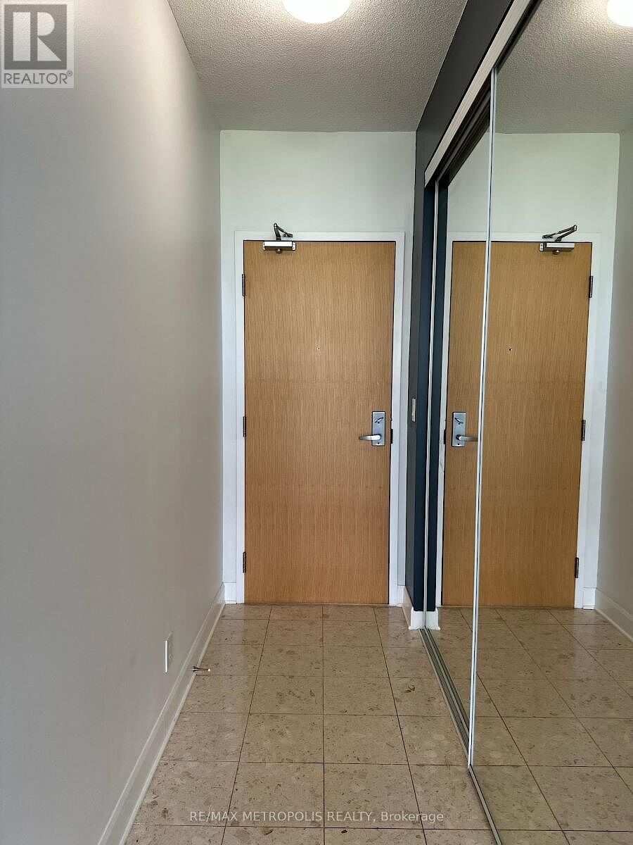 Toronto 1 bedroom Apartment for rent. Property photo: 637443-1