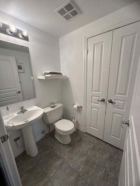 Mississauga 1 bedroom Condo Unit for rent. Property photo: 637447-3