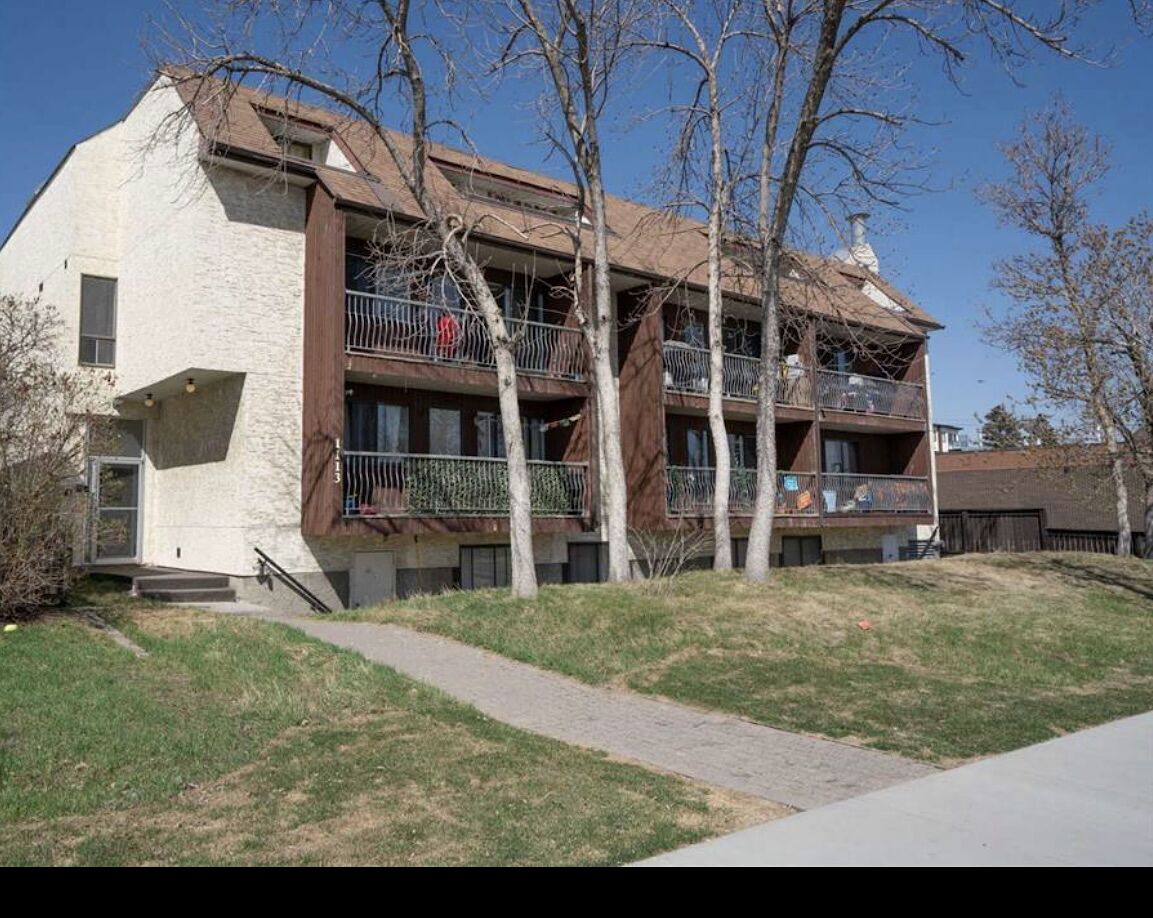 Calgary 2 bedrooms Condo Unit for rent. Property photo: 637467-1