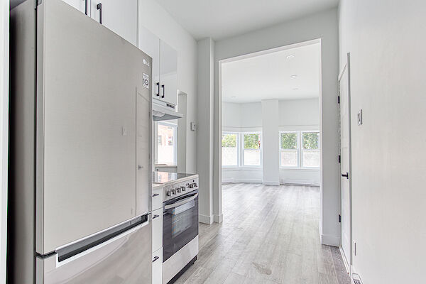 Ville-Marie bachelor bedrooms Apartment for rent. Property photo: 637552-2