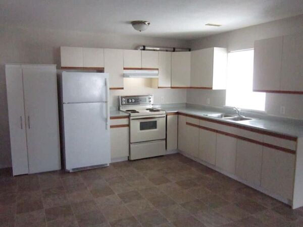 Squamish 2 bedrooms Basement for rent. Property photo: 637592-2