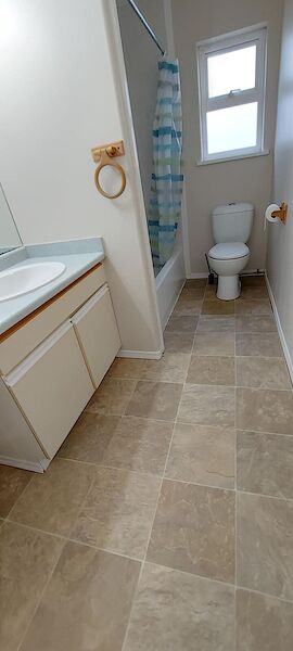 Squamish 2 bedrooms Basement for rent. Property photo: 637592-3