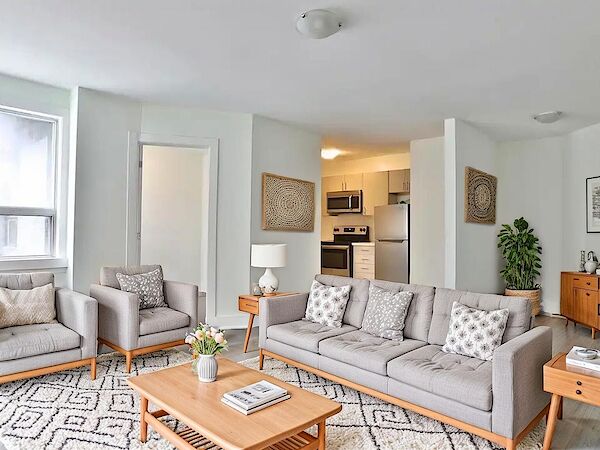 Toronto 2 bedrooms Apartment for rent. Property photo: 637726-2