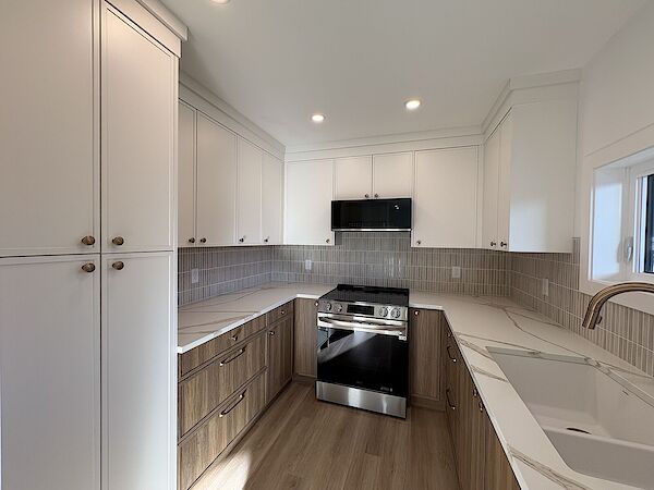Kitchen Calgary 2 bedrooms Condo Unit for rent. Property photo: 637753-3