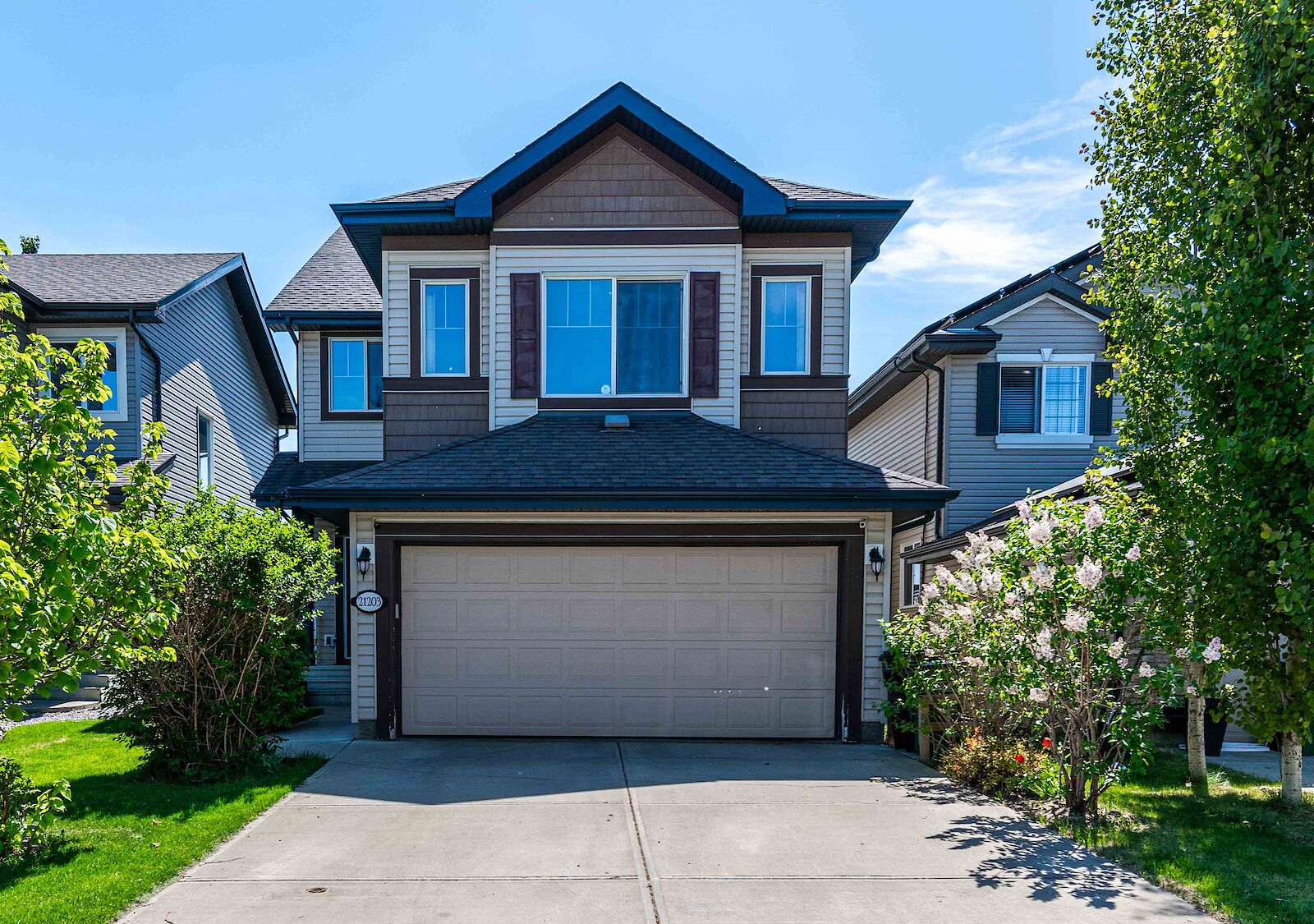 Edmonton 4 bedrooms House for rent. Property photo: 637781-1