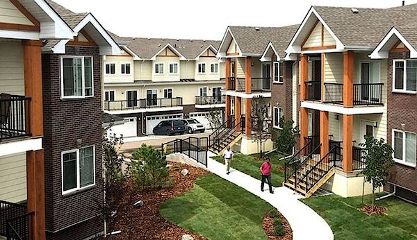 St. Albert 3 bedrooms Townhouse for rent. Property photo: 637897-3