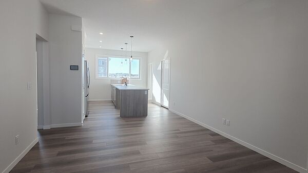 Calgary 2 bedrooms House for rent. Property photo: 637994-3