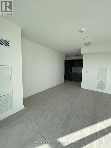 Toronto 2 bedrooms Apartment for rent. Property photo: 638013-2