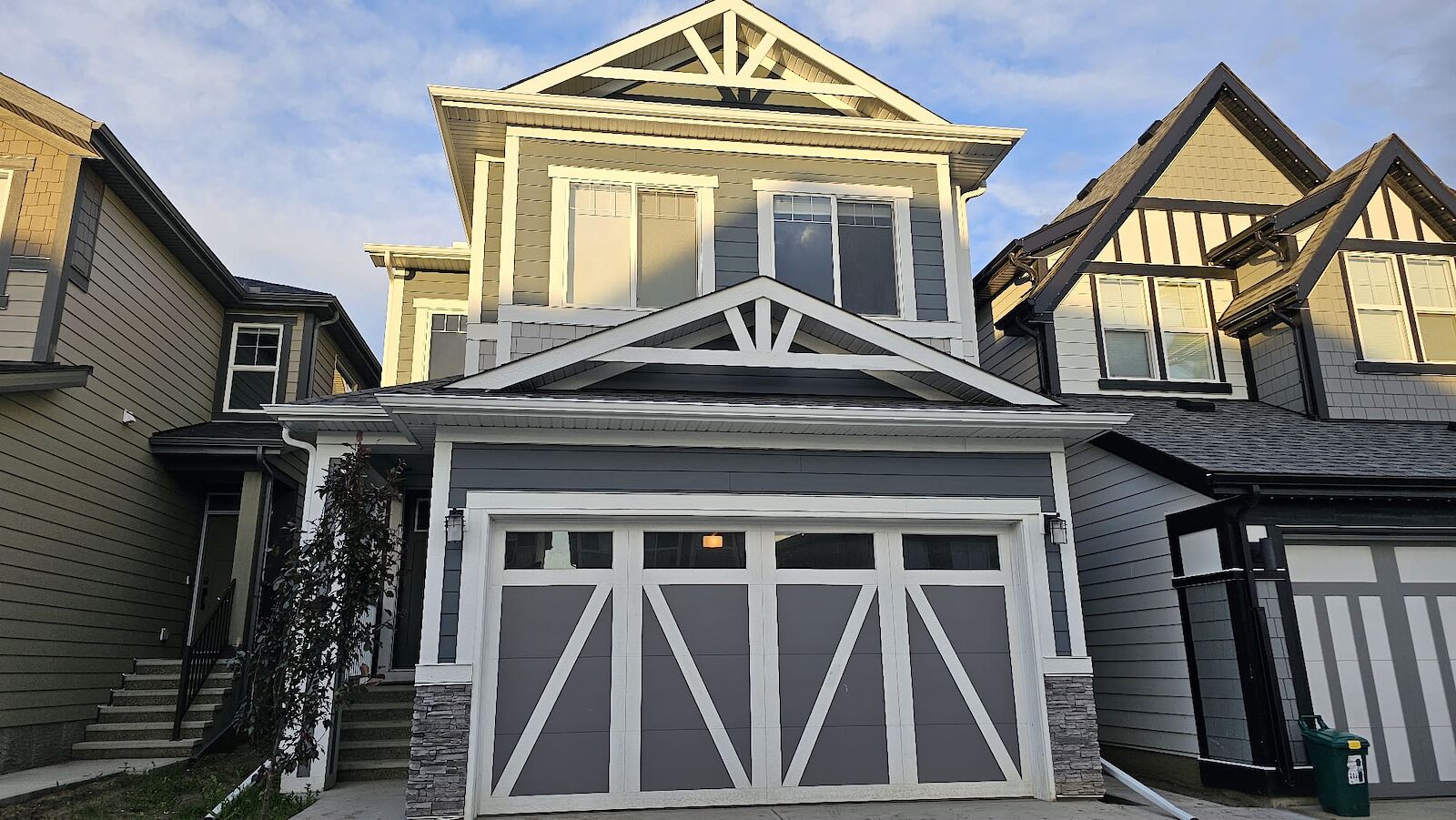 Calgary 4 + Den bedrooms House for rent. Property photo: 638042-1