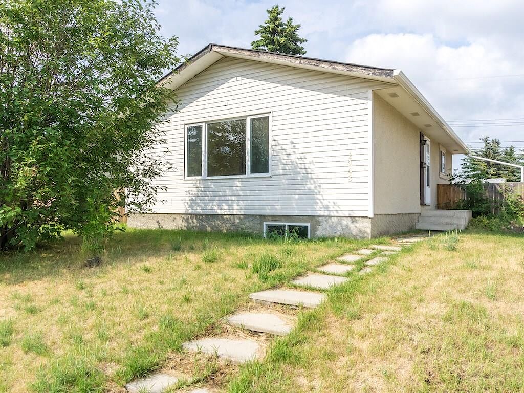 Calgary 2 bedrooms Basement for rent. Property photo: 638092-1